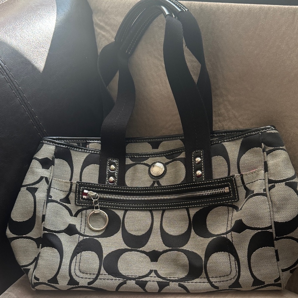 Coach Black and Cream Shoulder Bag